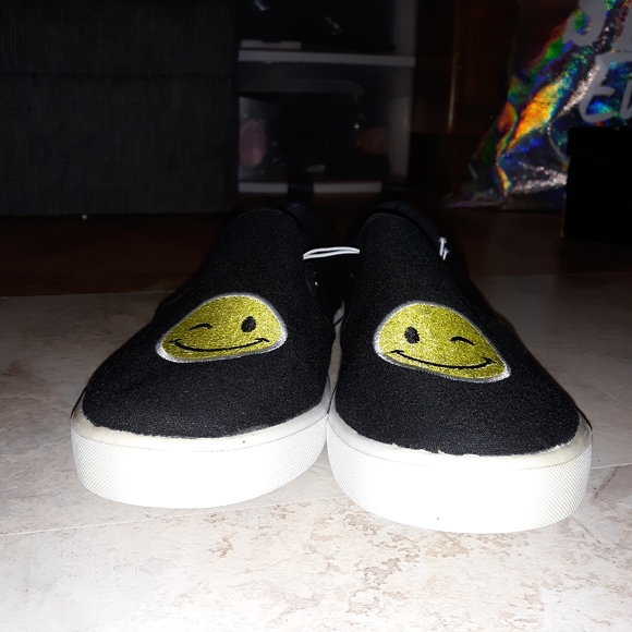 Brand new slip on emoji shoes - Picture 4 of 6